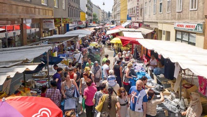 File:Brunnenmarkt 05.jpg